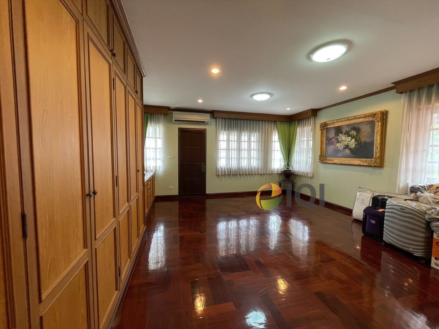 2-storey detached house for sale, Ladawan Village, Srinakarin, project front next to the BTS Sri Bearing Station image