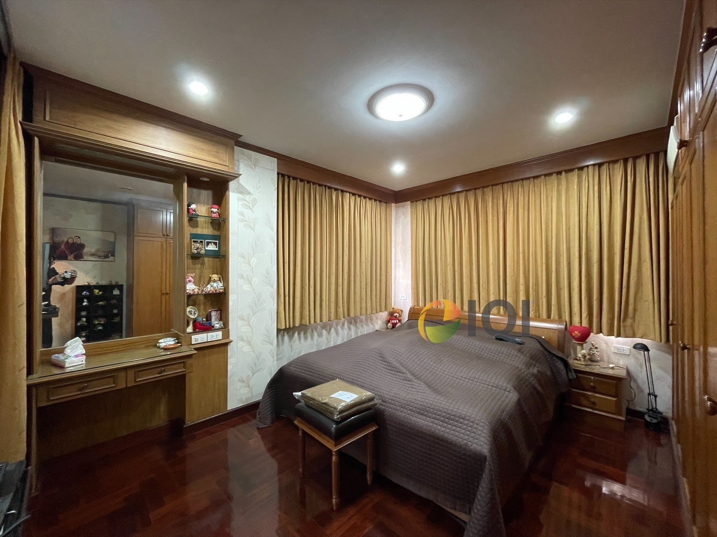 2-storey detached house for sale, Ladawan Village, Srinakarin, project front next to the BTS Sri Bearing Station image