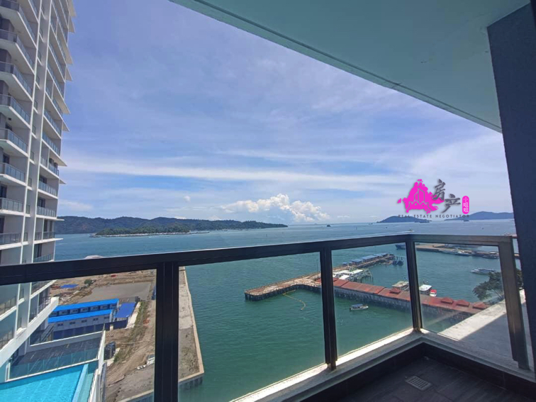 Fully Furnished Jesselton Residences Condominium Suria shopping Mall Kota Kinablu Town image