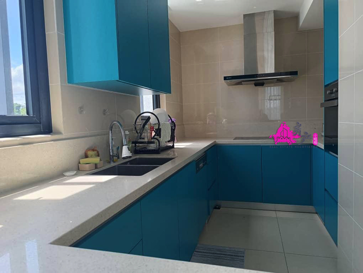 Fully Furnished Jesselton Residences Condominium Suria shopping Mall Kota Kinablu Town image