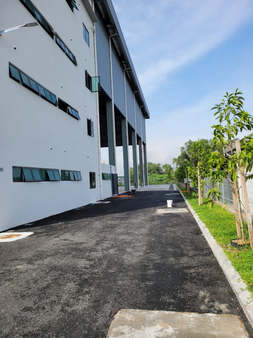 Kawasan Perindustrian Kampung Baru Balakong Semi D Factory For Sale image