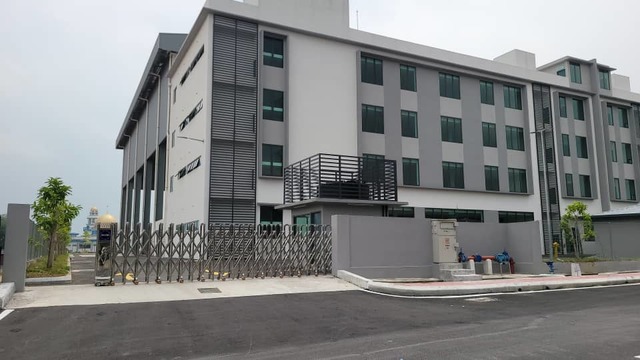 Kawasan Perindustrian Kampung Baru Balakong Semi D Factory For Sale image