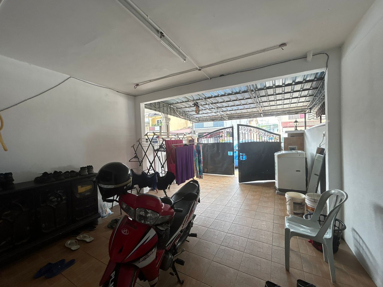 Fully renovated house Seksyen 25, Shah Alam (Taman Sri Muda) image