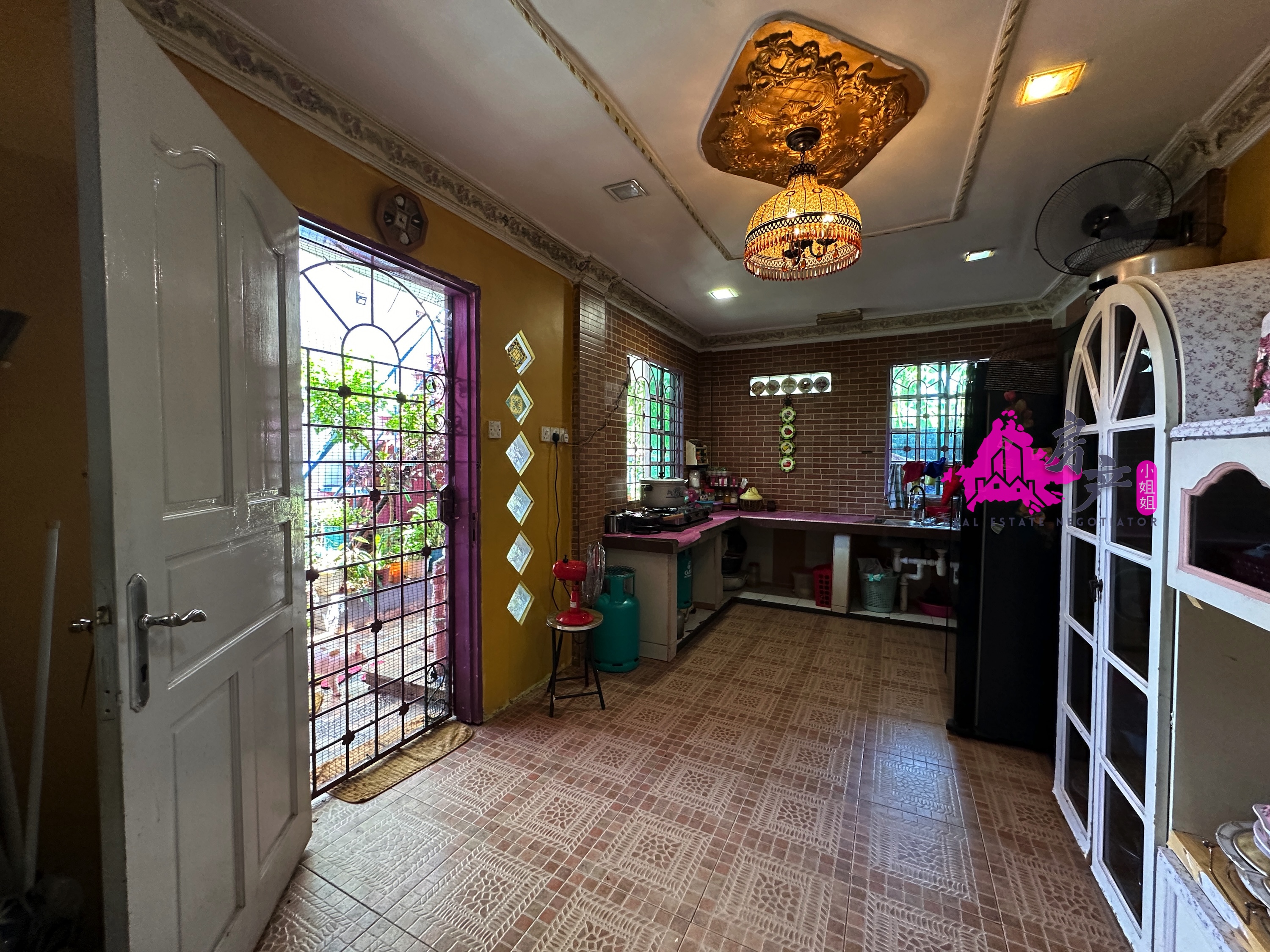 Taman Far East image