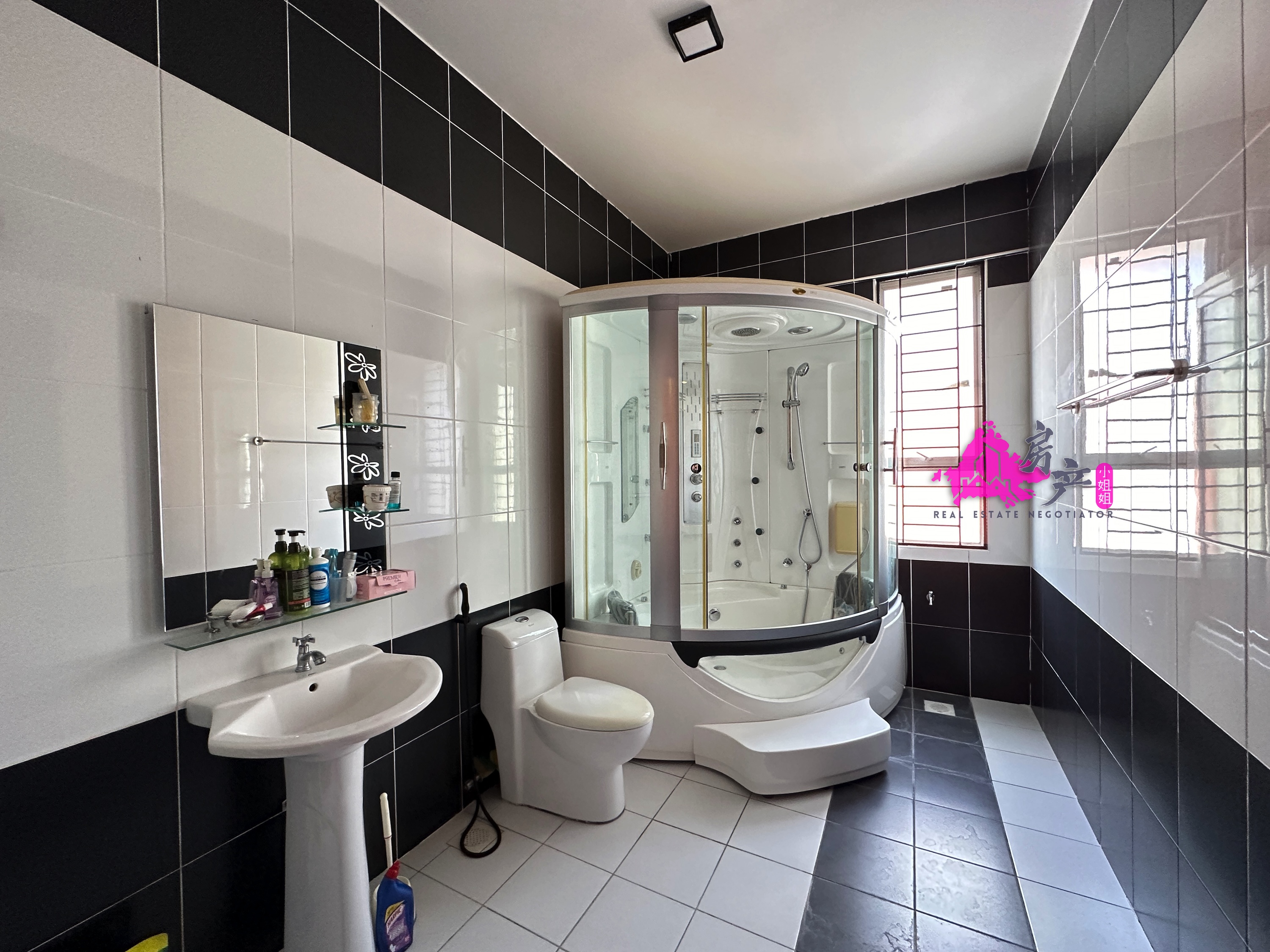 Taman Ceriamas 118 image