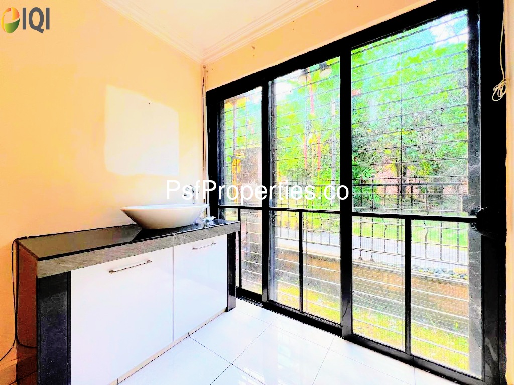 Bukit Jelutong image