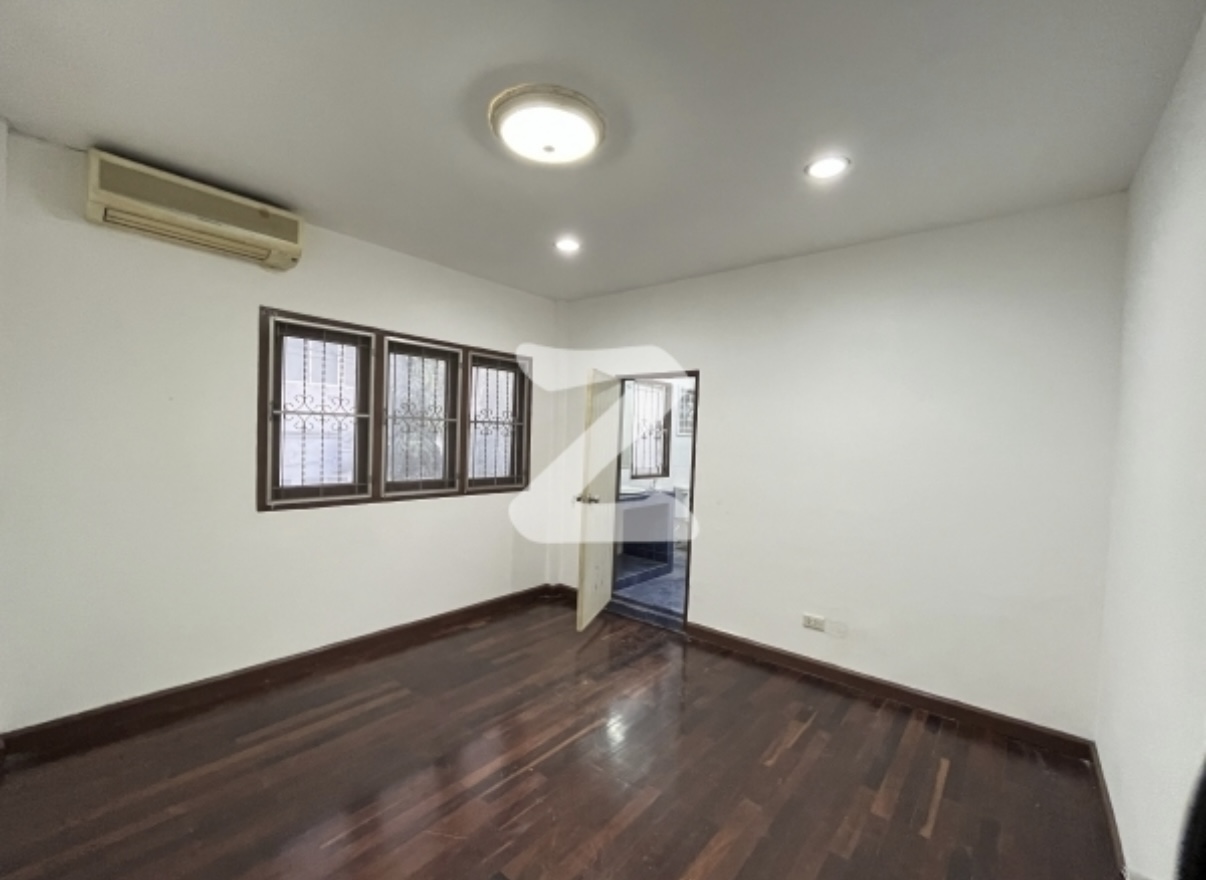 House for rent Preecha 1 Village image