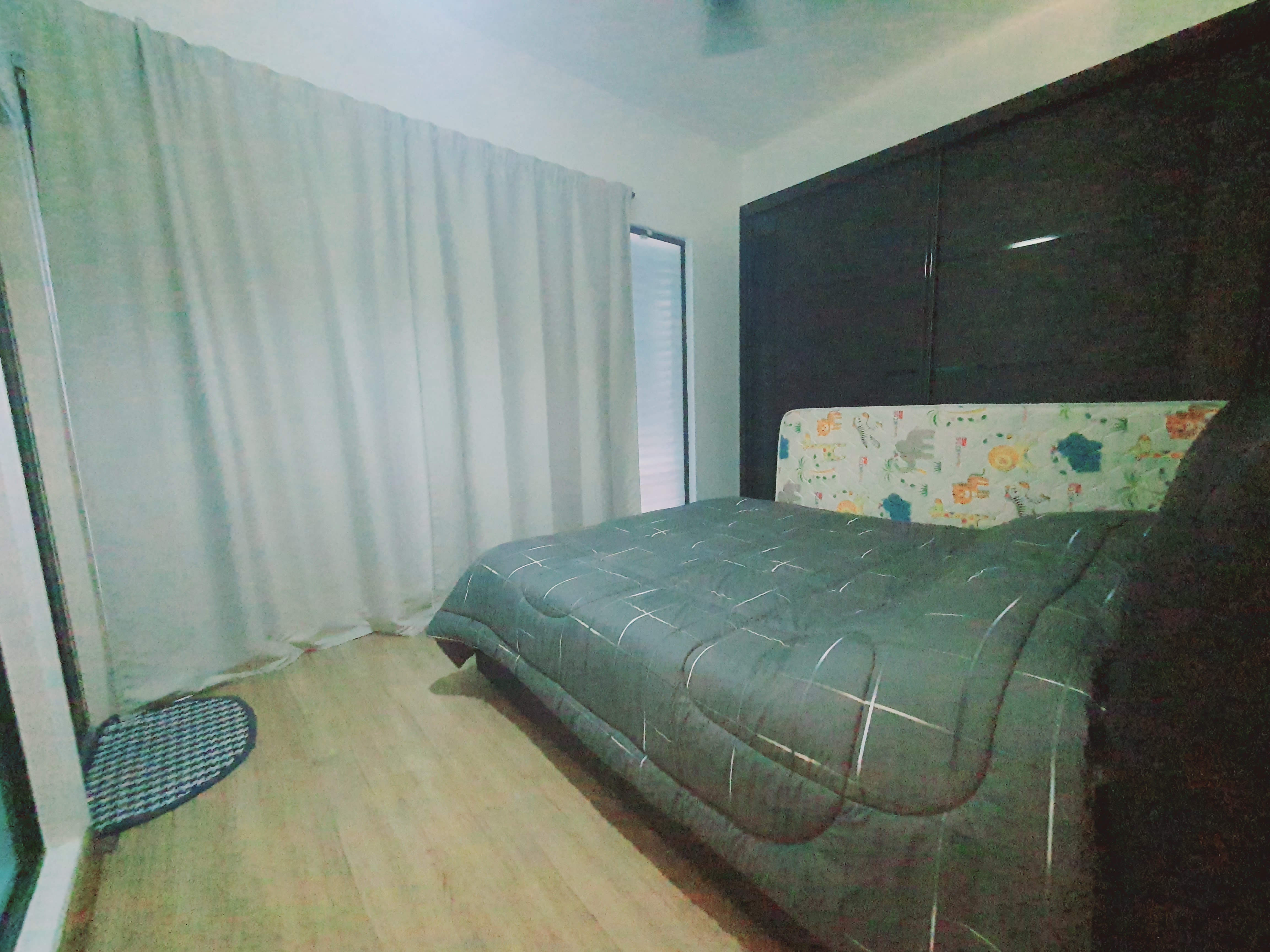 Super Nice Comfort Freehold 2 Sty Corner Lot Semi D Paya Emas Cheng  image