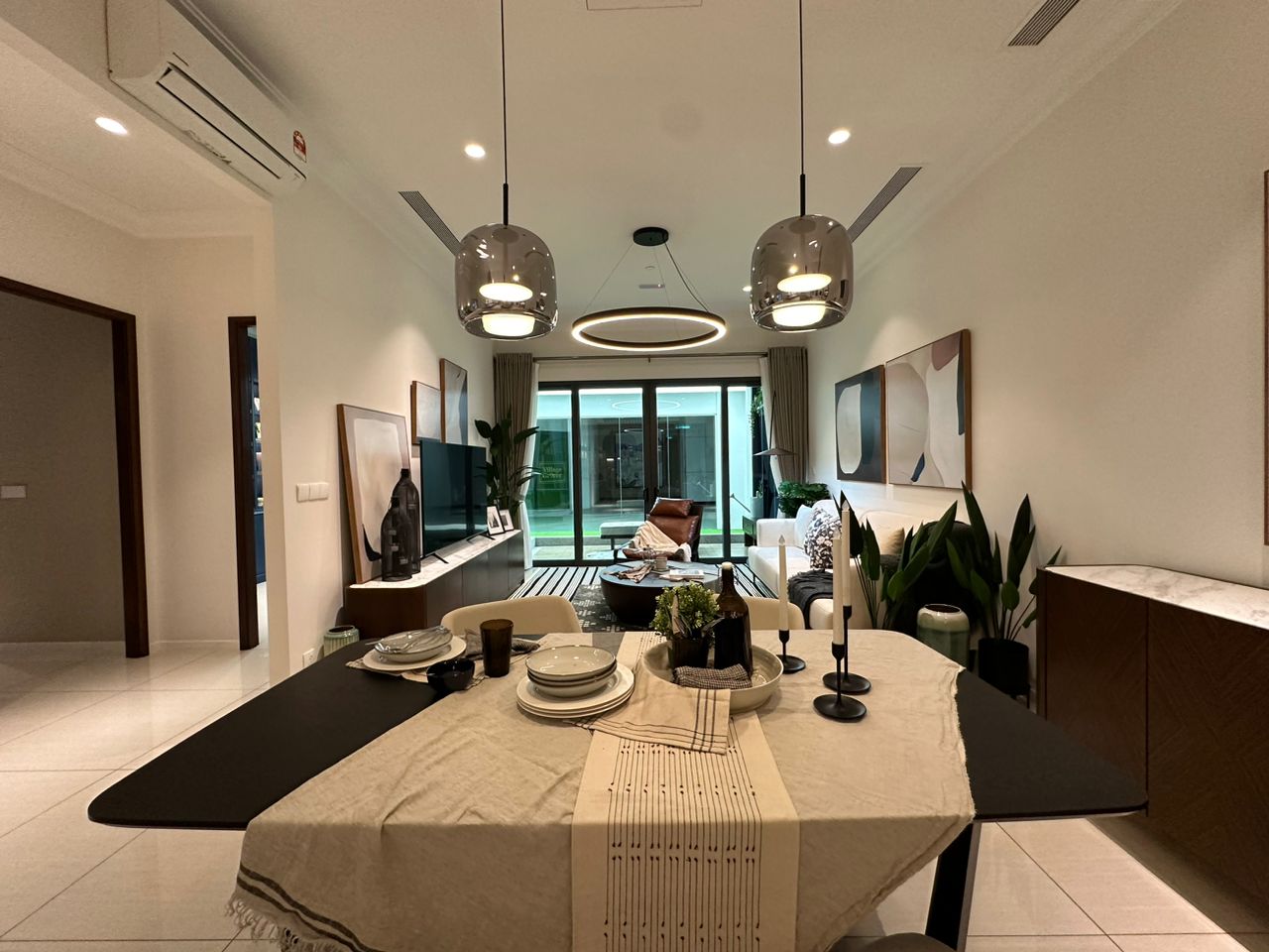 Queens Waterfront 皇后湾 image