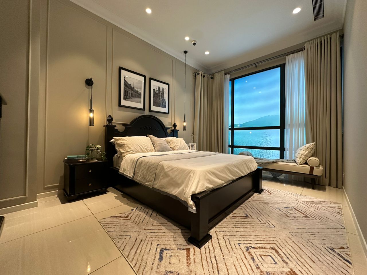 Queens Waterfront 皇后湾 image