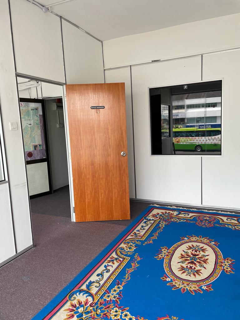 Facing Main Road Renovated 1st Floor Office @ Taman Melaka Raya for Rent image