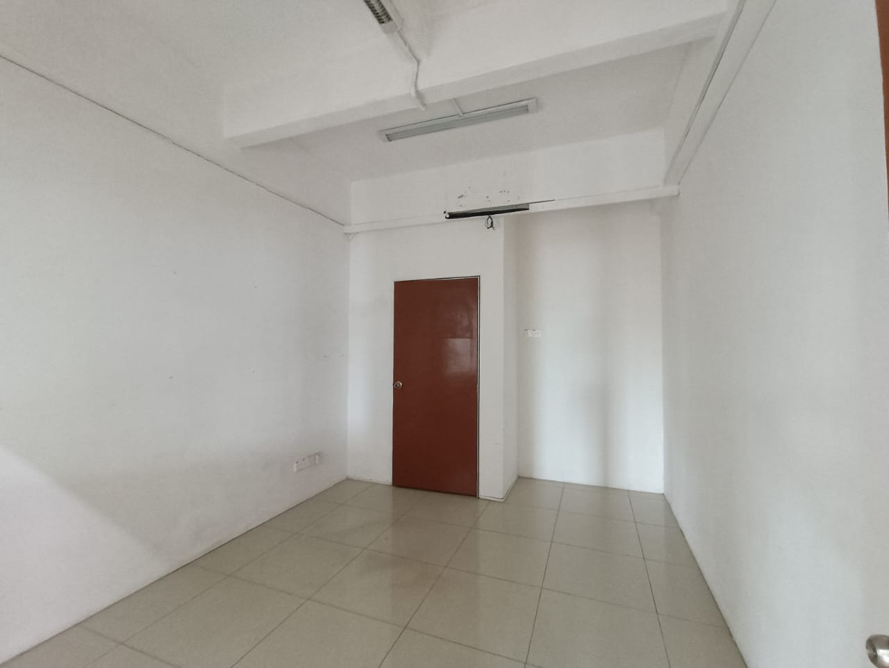 Taman Padang Balang, Batu Berendam image