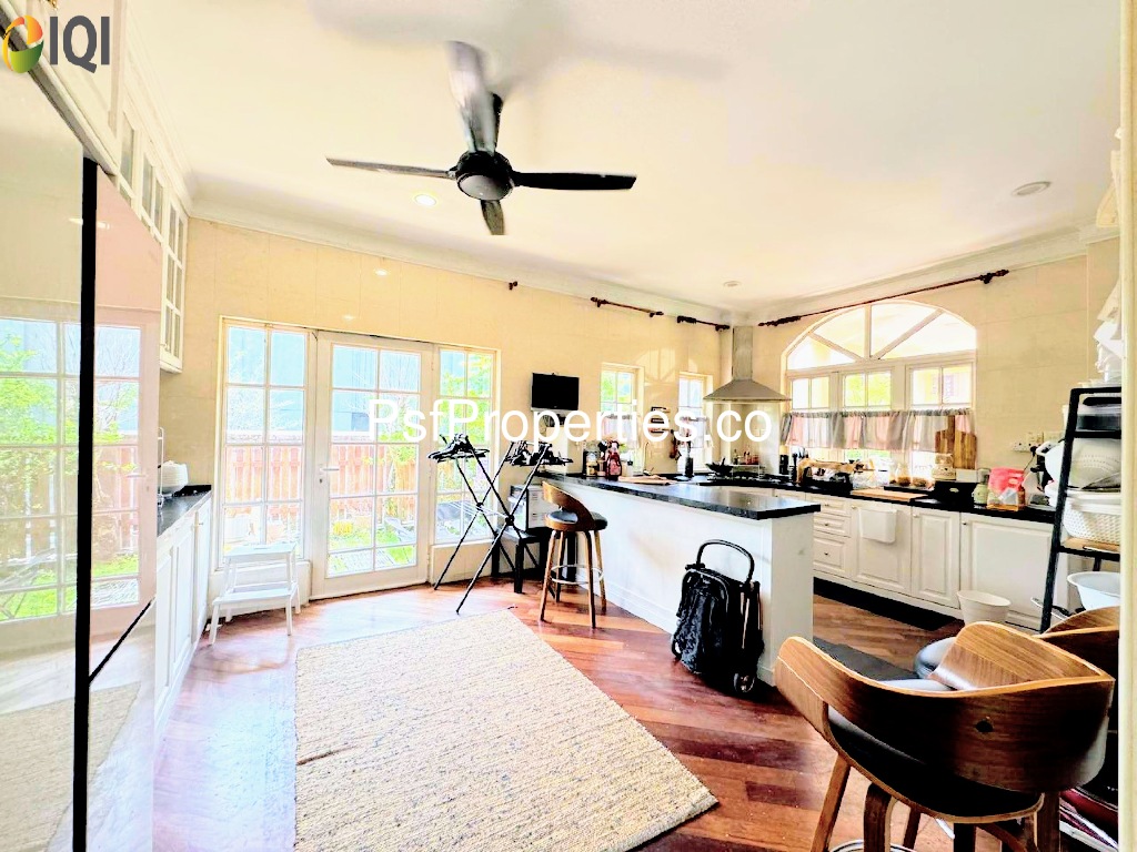 Bukit Jelutong image