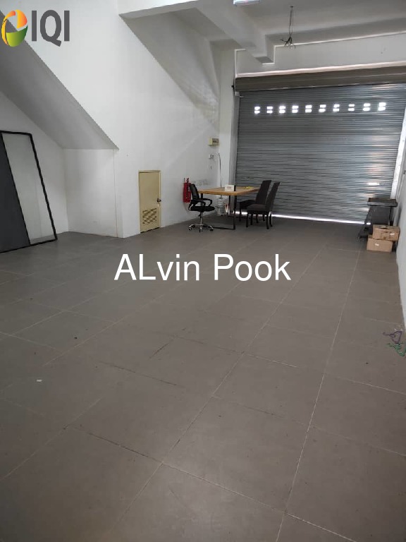 mahkota valley  image