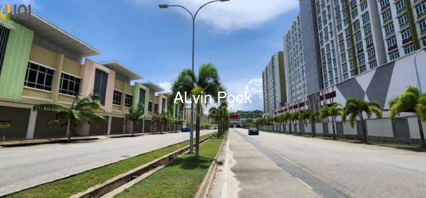 mahkota valley  image