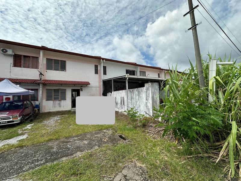 Double Storey intermediate Terrace at Siburan Taman Duranda Emas, Jalan Kuching - Serian for sale