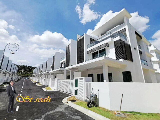 Hillpark Residences photo