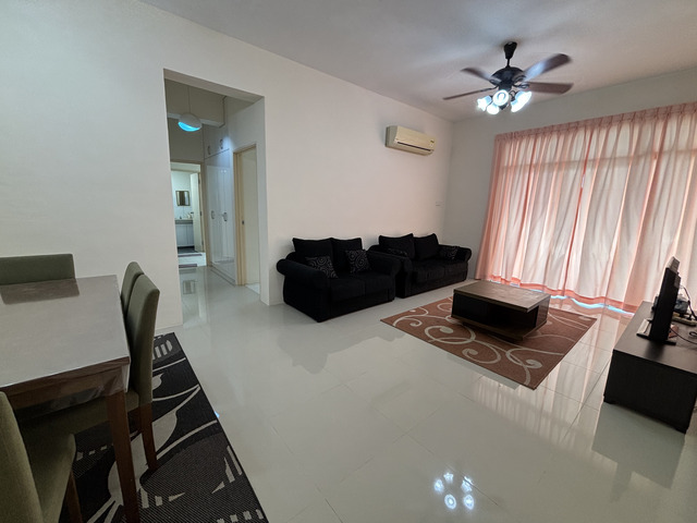 3 bedrooms high floor unit at SkyVilla for sale photo