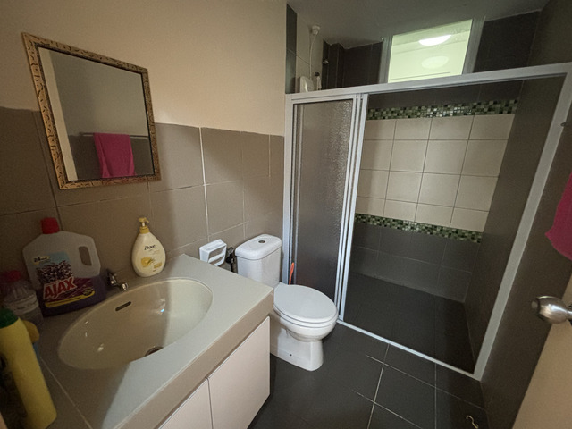 3 bedrooms high floor unit at SkyVilla for sale image