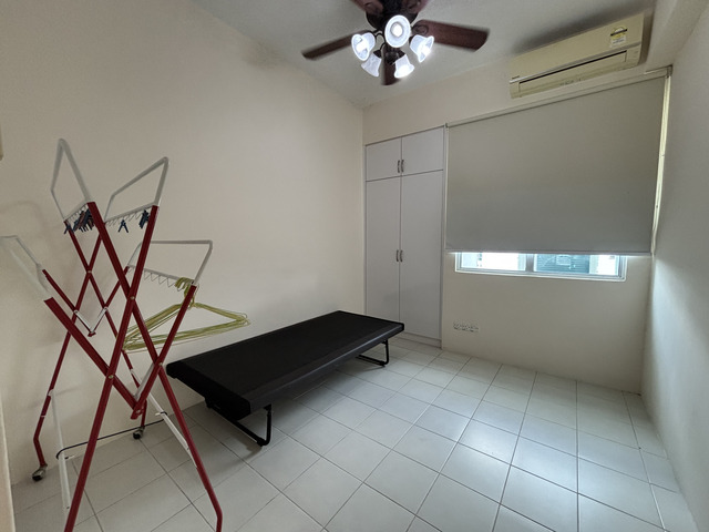 3 bedrooms high floor unit at SkyVilla for sale image