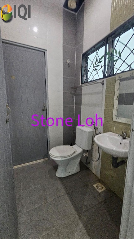 Jalan Kuala Kangsar Taman Che Wan Double Storey House For Sales image