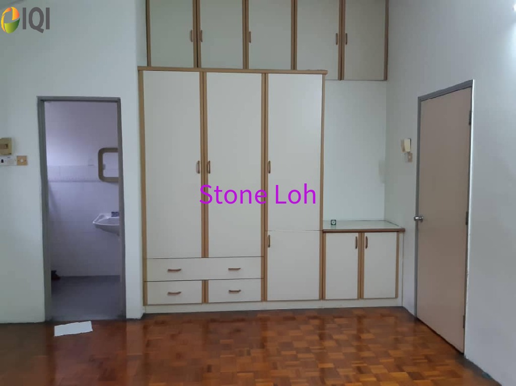 Jalan Kuala Kangsar Taman Che Wan Double Storey House For Sales image