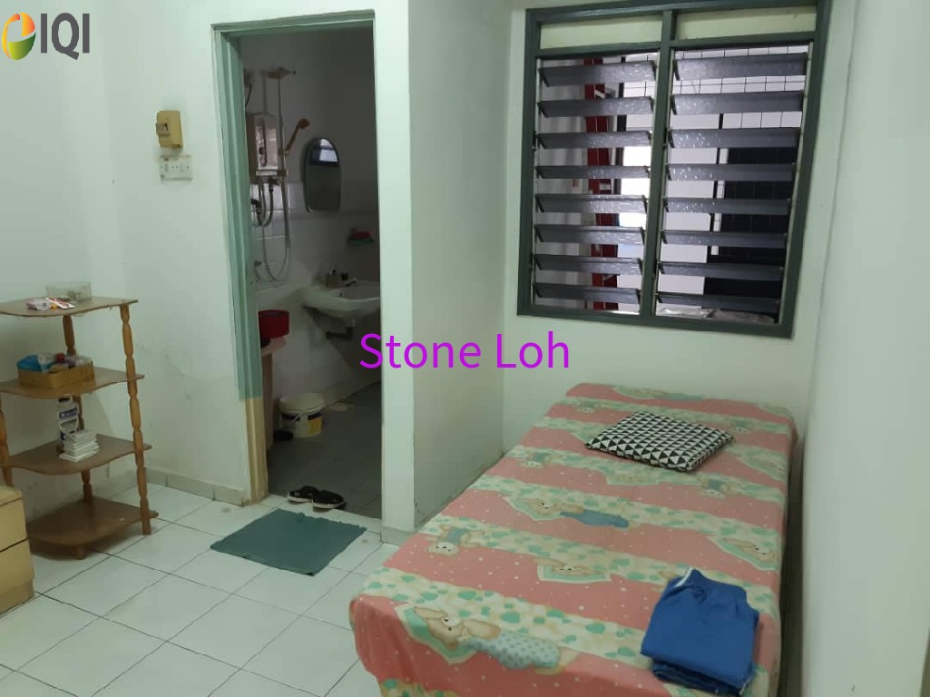 Jalan Kuala Kangsar Taman Che Wan Double Storey House For Sales image