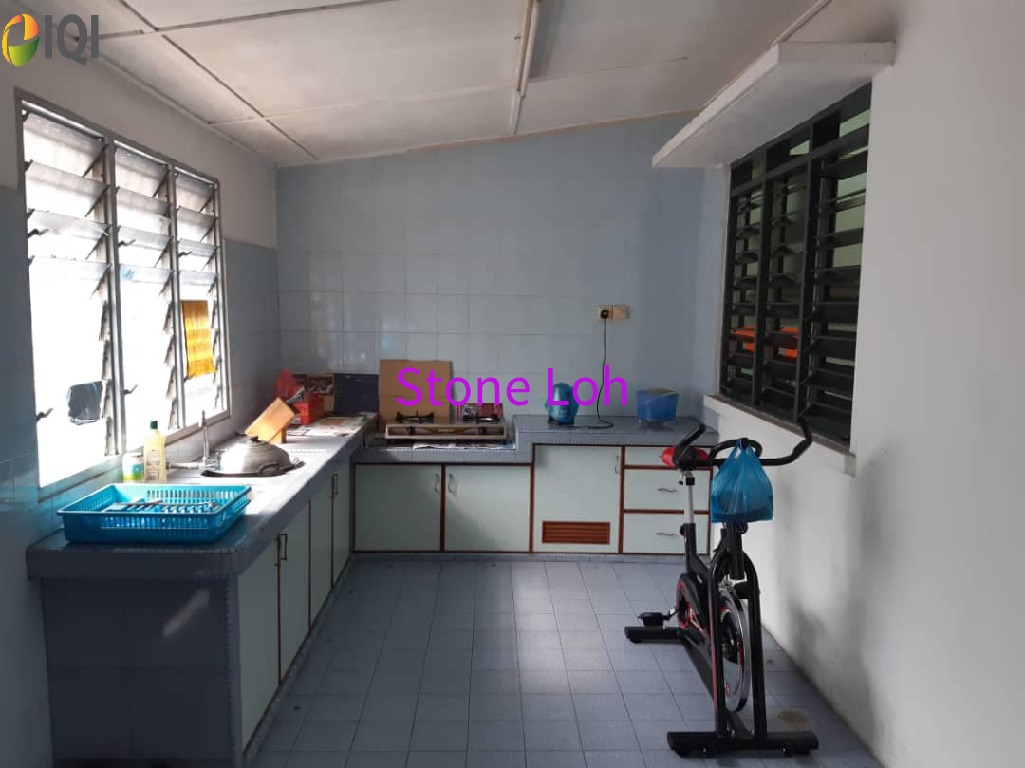Jalan Kuala Kangsar Taman Che Wan Double Storey House For Sales image