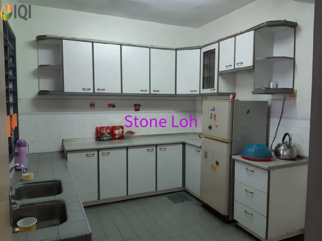 Jalan Kuala Kangsar Taman Che Wan Double Storey House For Sales image