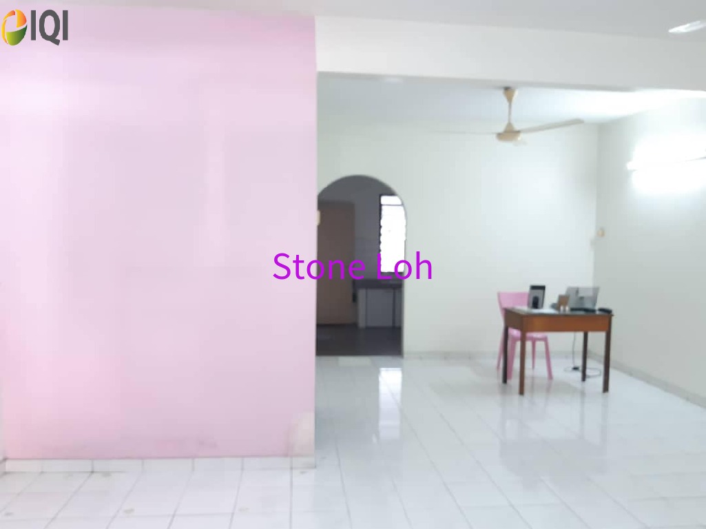 Jalan Kuala Kangsar Taman Che Wan Double Storey House For Sales image