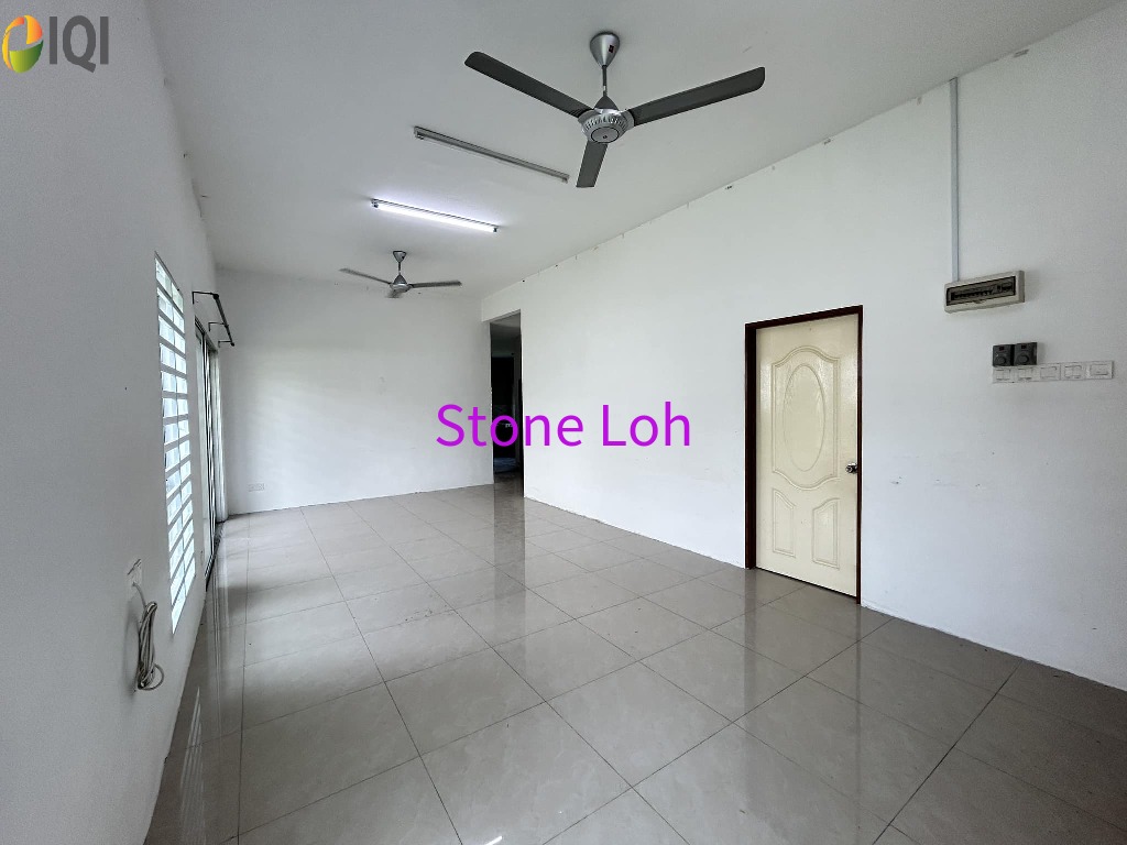 Klebang Mewah Single Storey Semi D Good Condition For Sales image