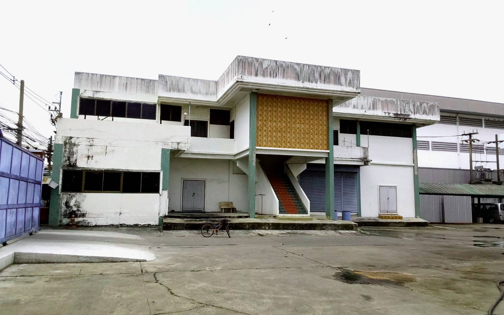 Factory for Sale on Bangna-Trat Road, Km. 16 image