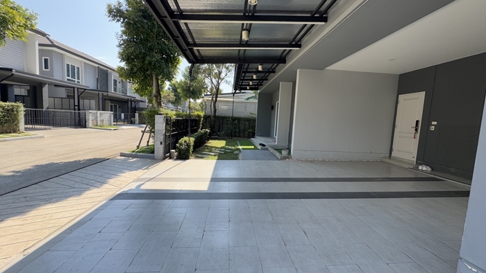 ขาย บ้านเดี่ยว 2 ชั้น พื้นที่ 55.8 ตร.ว. Centro bangna Wongwaen  image