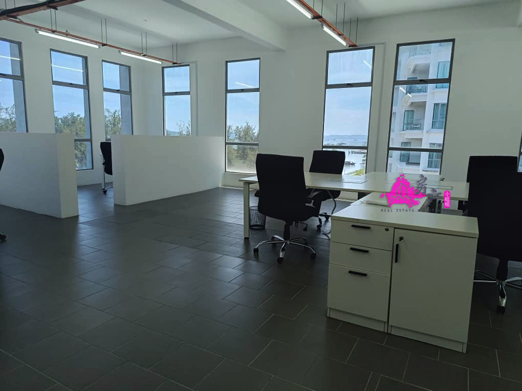 Corner 8 Storeys KK Times Square Imago Shopping Mall One and Only Seaview golf View facing Imago  image