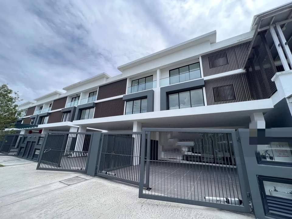 Cheras Vista 6 Cheras Mahkota 3-storey Terraced House image