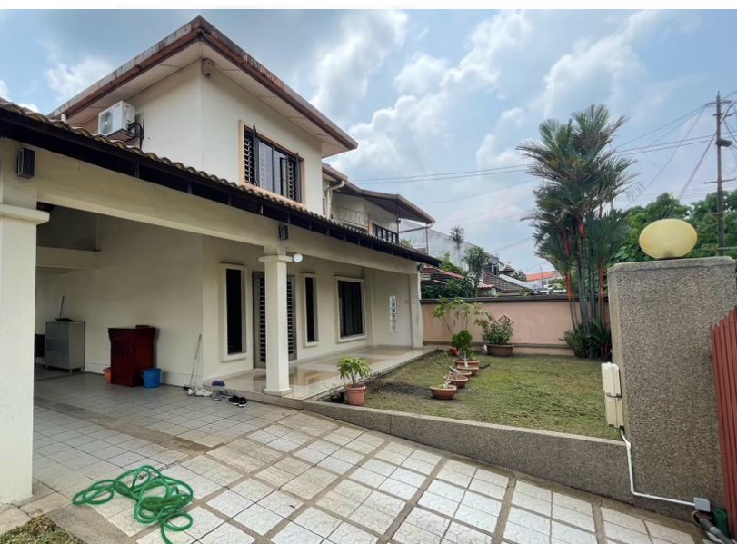 Overseas Union Garden image