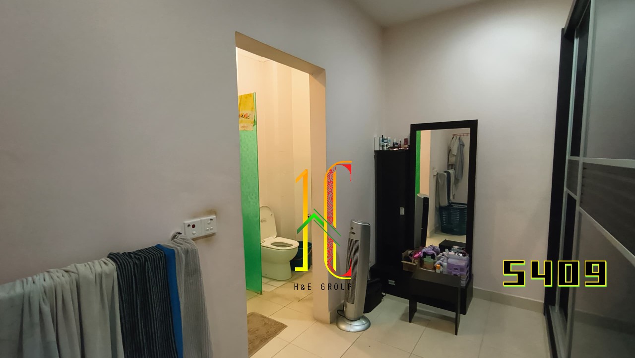 Jalan Setia Impian U13/8B image