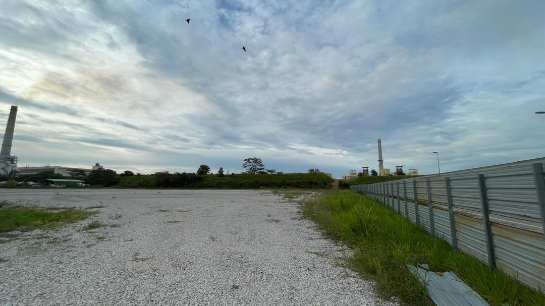 Heavy Industrial land located at Jasin image
