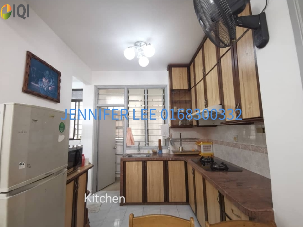 Bayu Emas Apartment image