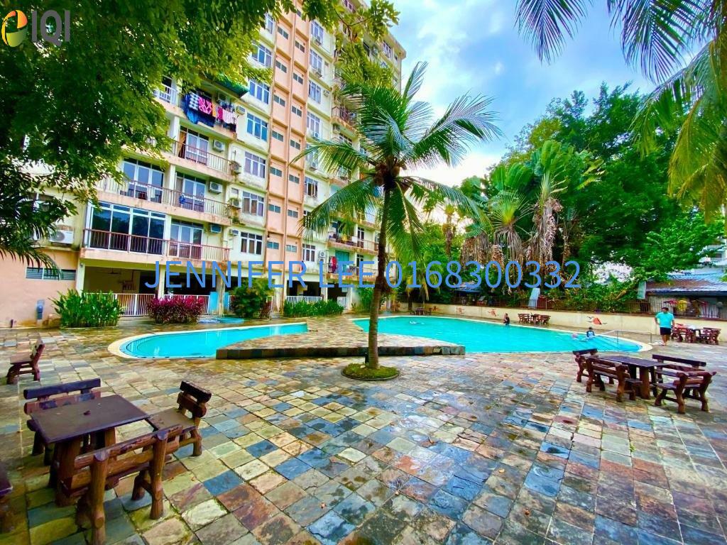 Bayu Emas Apartment image