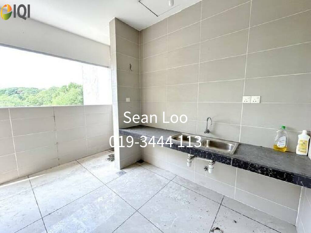 Brand New Bare Unit Semi-D @ Beringin Avenue, Taman Beringin Batu 9 image