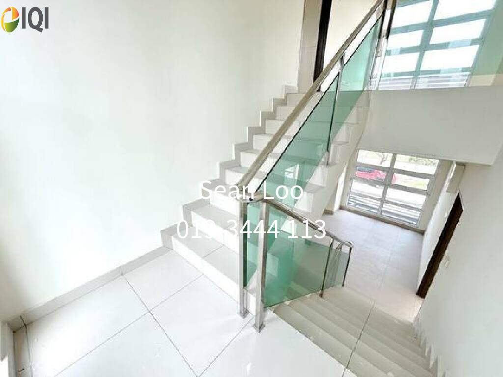 Brand New Bare Unit Semi-D @ Beringin Avenue, Taman Beringin Batu 9 image