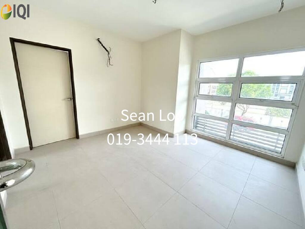 Brand New Bare Unit Semi-D @ Beringin Avenue, Taman Beringin Batu 9 image