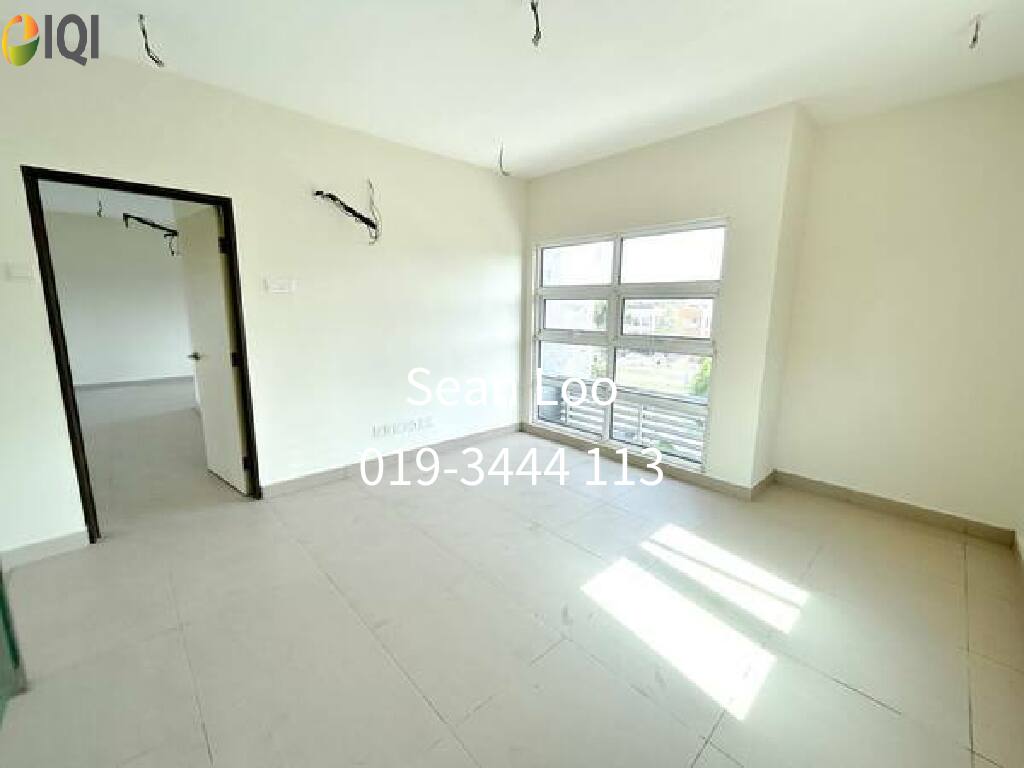 Brand New Bare Unit Semi-D @ Beringin Avenue, Taman Beringin Batu 9 image