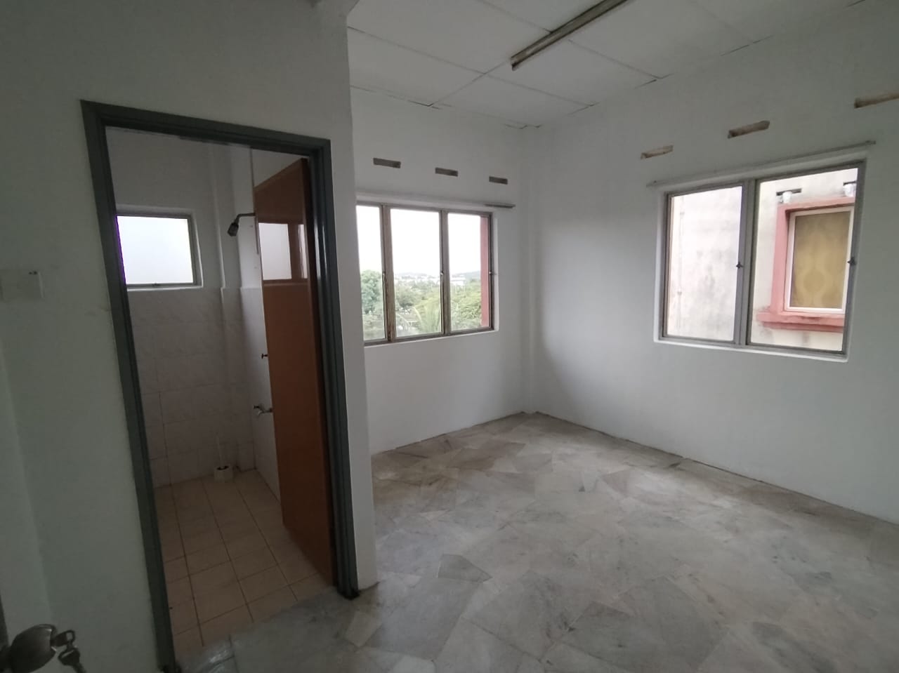 Kekwa Apartment @ Putra Perdana image