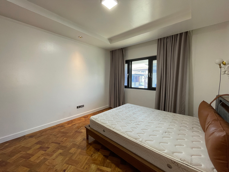 McKinley Hill House image