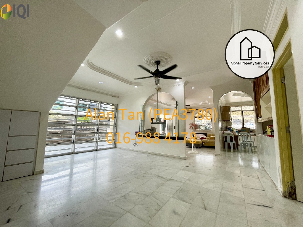 Bukit Pelindung (near Teluk Cempedak Beach, Kuantan) image