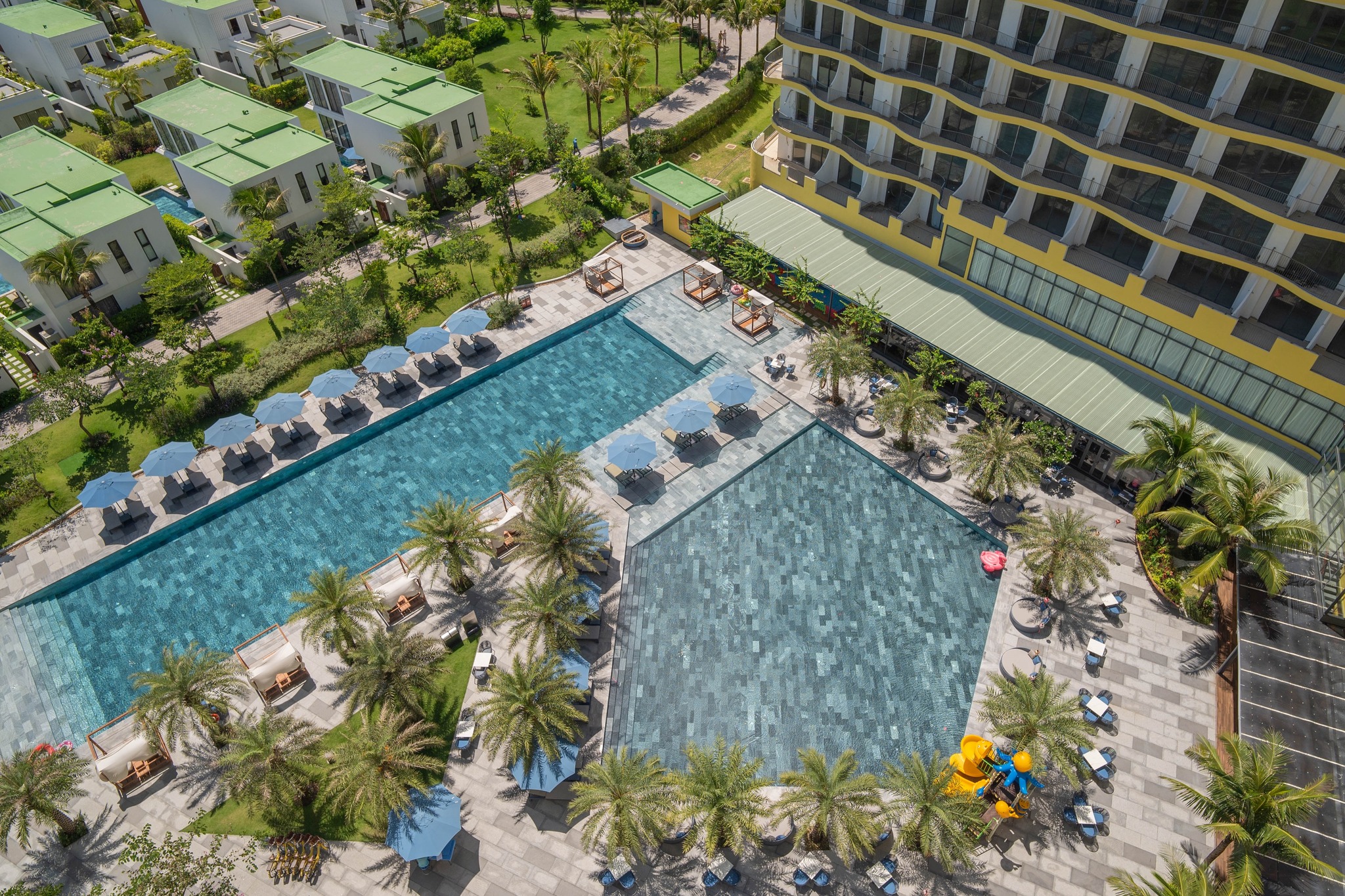 [HOI AN] STUDIO 33,3M2 $110.000 - WYNDHAM ROYAL HOI AN – YOUR DREAM SECOND HOME WITH OCEAN VIEW image