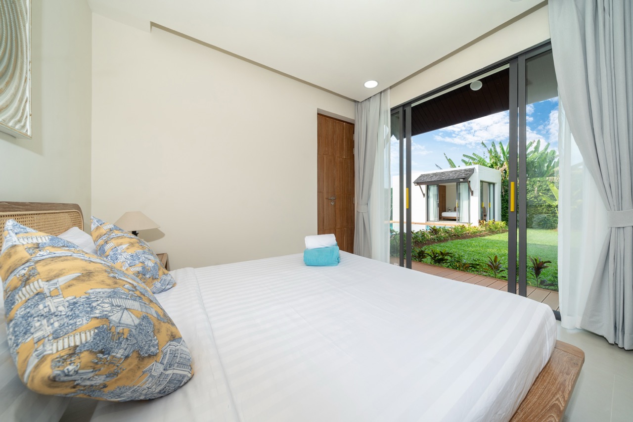 Mono Villa Stylish Pool Villa near Bangtao beach image