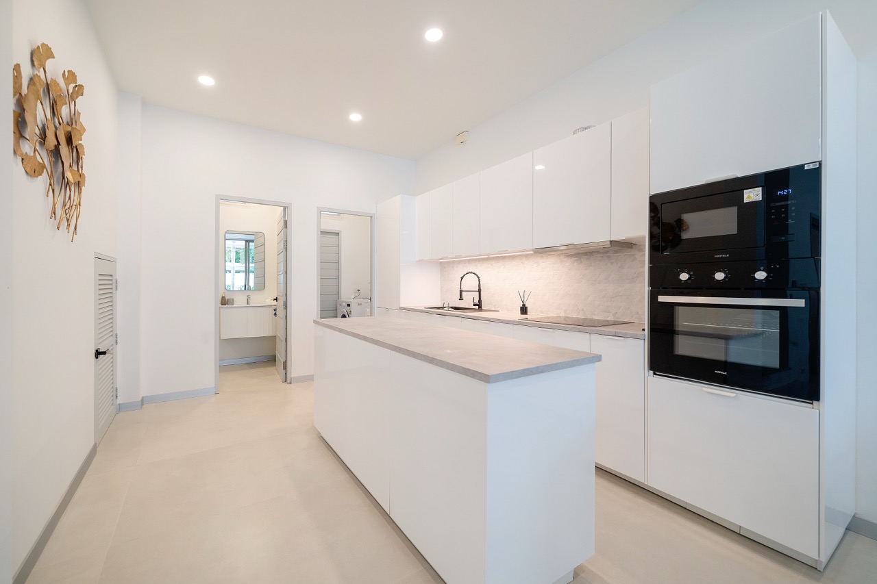 Pool Villa Near Bangtao Beach image